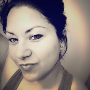 Meet your Posher, Deb